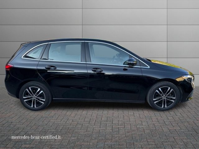 MERCEDES-BENZ B 180 usata, con Autoradio