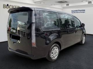 HYUNDAI Staria usata, con Airbag