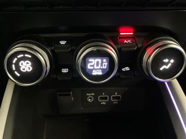 RENAULT Clio usata 21