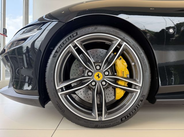 FERRARI Roma usata, con Alzacristalli elettrici