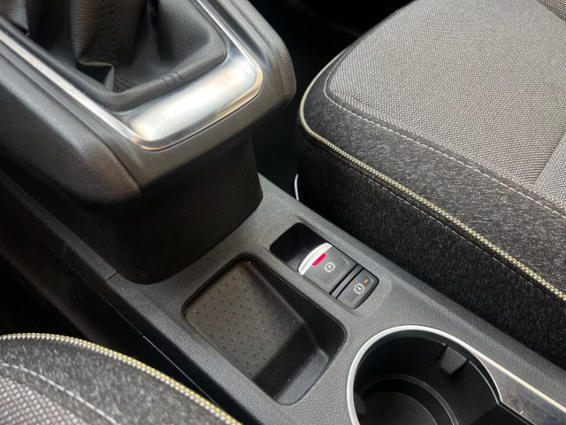 RENAULT Captur usata, con Fari al laser