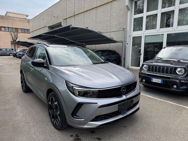 OPEL Grandland usata, con Airbag