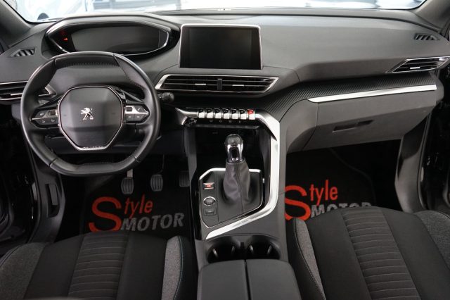 PEUGEOT 3008 usata, con Autoradio
