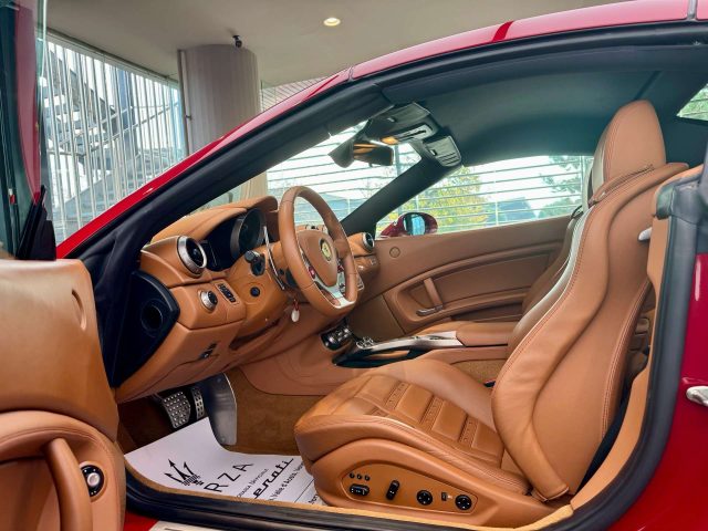 FERRARI California usata, con Tettuccio apribile