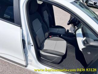 RENAULT Clio usata, con Autoradio