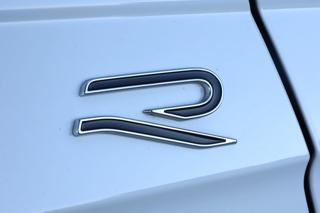 VOLKSWAGEN Taigo usata, con Hill holder