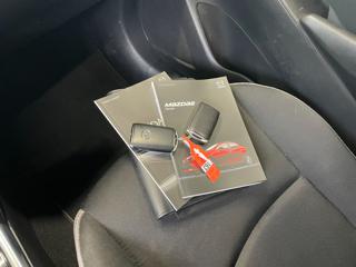 MAZDA 2 usata, con Volante multifunzione