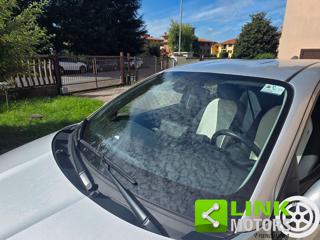 TOYOTA Yaris usata, con Vivavoce