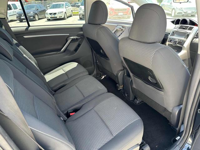 TOYOTA Verso usata 27