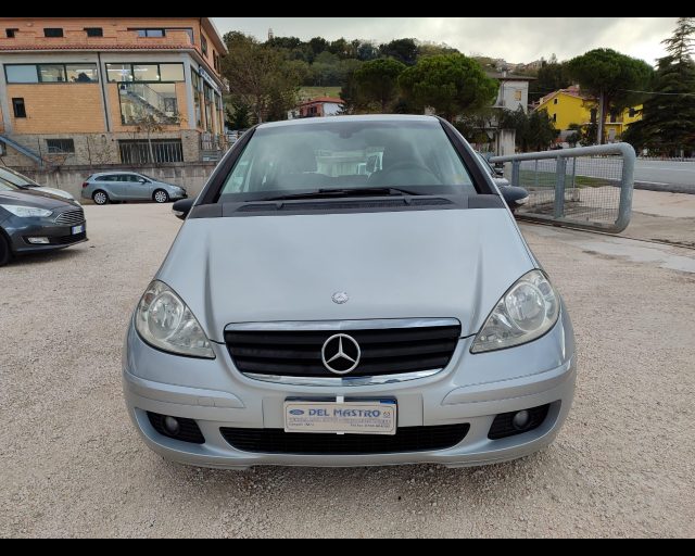 MERCEDES-BENZ A 180 usata, con Airbag