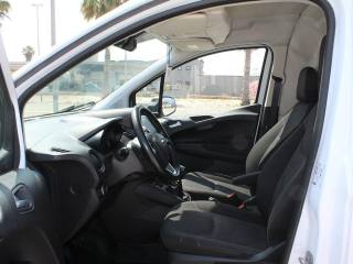 FORD Transit Courier usata, con Climatizzatore