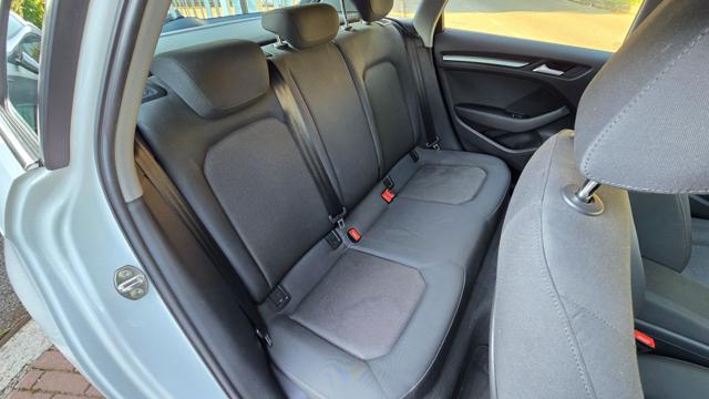 AUDI A3 usata, con Leve al volante
