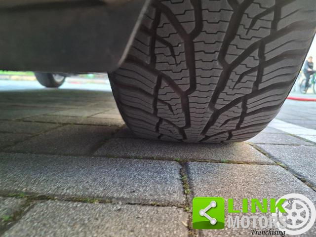 MERCEDES-BENZ B 180 usata, con Climatizzatore