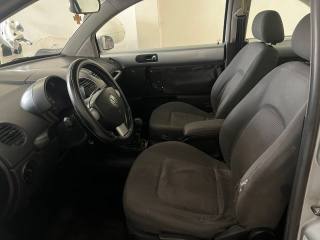 VOLKSWAGEN New Beetle usata, con Autoradio