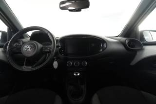 TOYOTA Aygo X usata 10