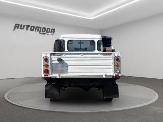 LAND ROVER Defender usata 4