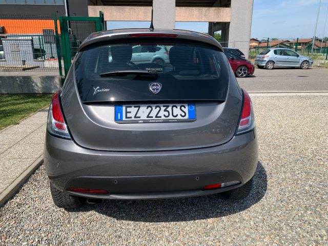 LANCIA Ypsilon usata, con Autoradio