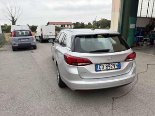 OPEL Astra usata, con Controllo trazione