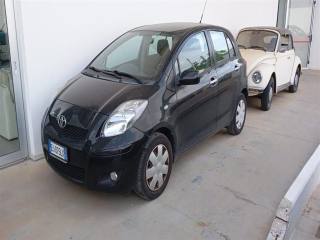 TOYOTA Yaris 1.0 70cv benzina