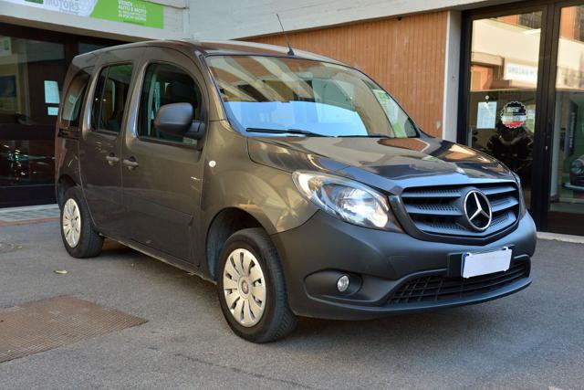 MERCEDES-BENZ Citan usata, con Sedile posteriore sdoppiato