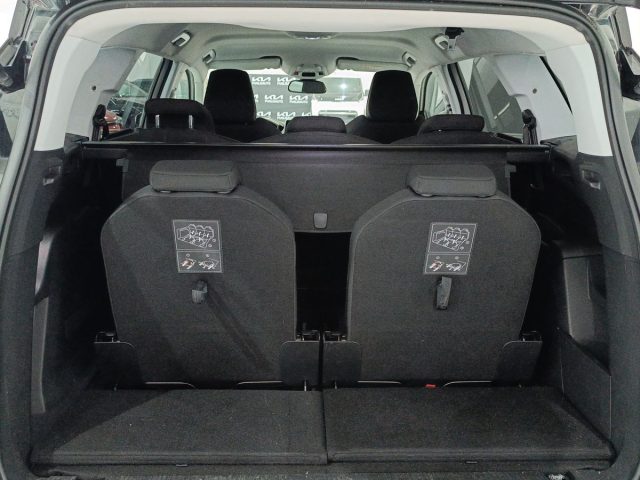 PEUGEOT 5008 usata, con Fendinebbia