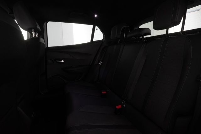 PEUGEOT 2008 usata 9