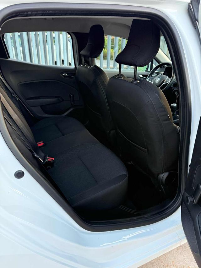 RENAULT Clio usata, con Specchietti laterali elettrici