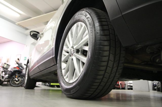 VOLKSWAGEN T-Roc usata, con Sedile posteriore sdoppiato