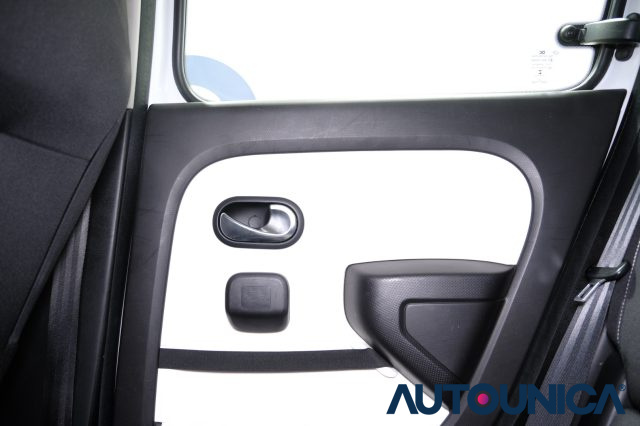 RENAULT Twingo usata 38
