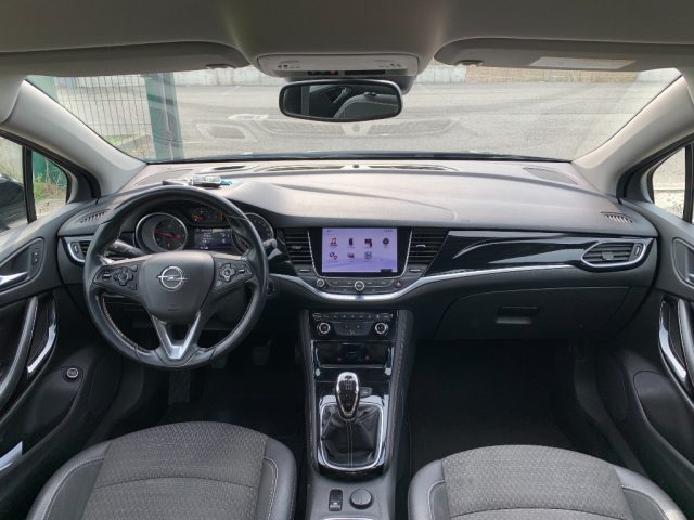 OPEL Astra usata, con Controllo automatico clima