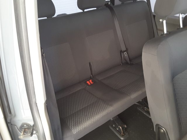VOLKSWAGEN Caravelle usata, con Fendinebbia