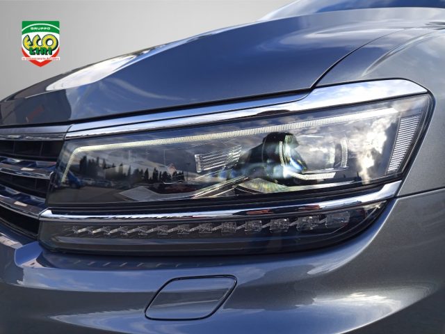VOLKSWAGEN Tiguan Allspace usata, con Bracciolo