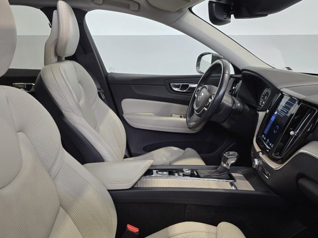 VOLVO XC60 usata, con Volante multifunzione