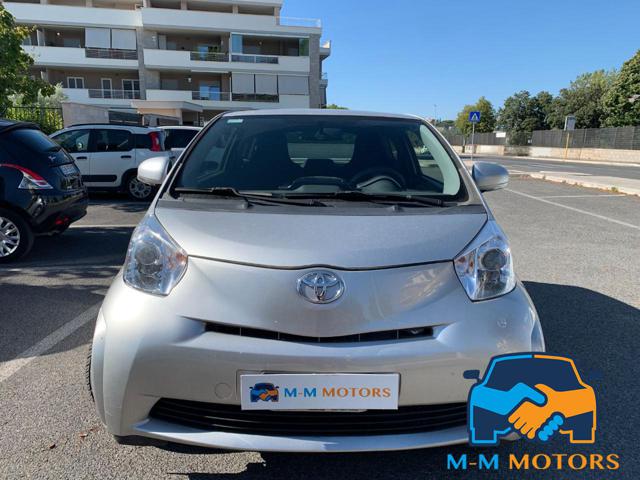 TOYOTA iQ usata, con Airbag