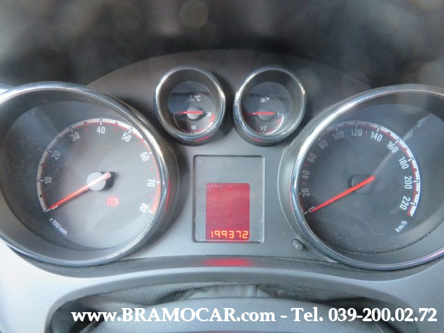 OPEL Meriva usata, con Park Distance Control