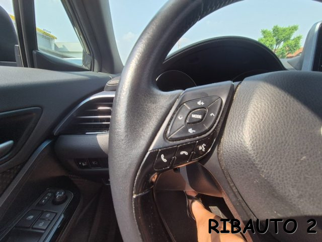 TOYOTA C-HR usata, con Park Distance Control
