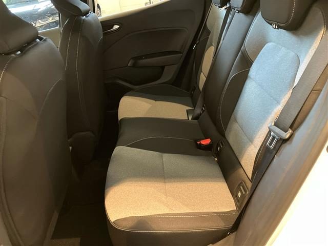 RENAULT Clio usata, con Sensori di parcheggio posteriori