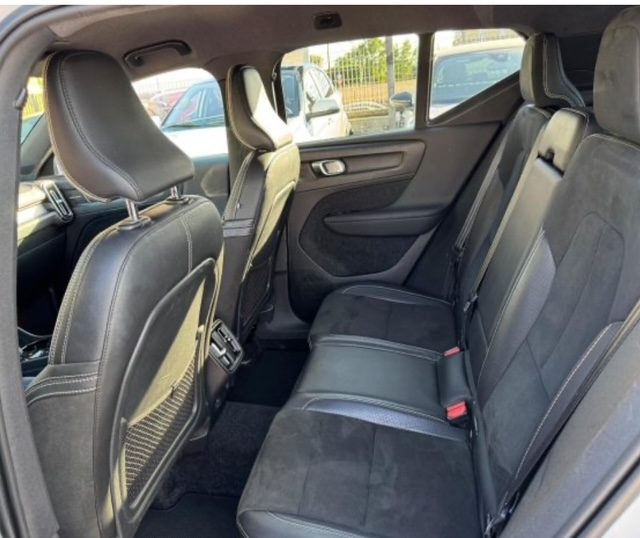 VOLVO XC40 usata, con Climatizzatore