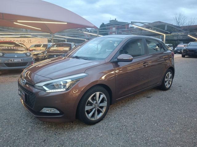 HYUNDAI i20 usata, con Airbag laterali
