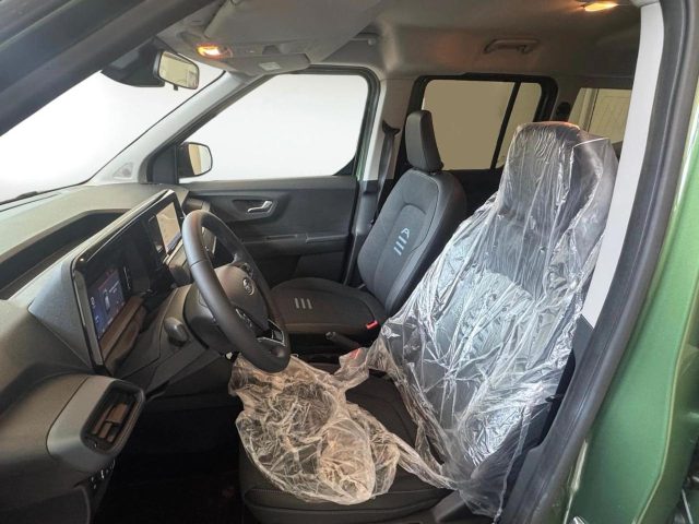 FORD Tourneo Courier usata, con Controllo automatico clima