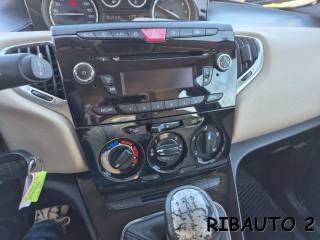 LANCIA Ypsilon usata, con USB