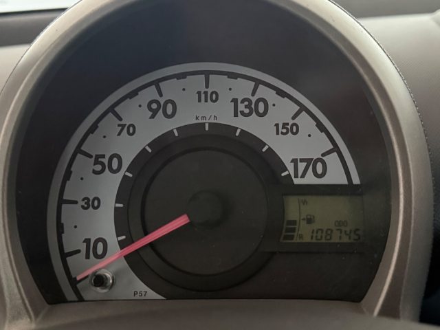 PEUGEOT 107 usata 12
