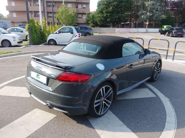 AUDI TT usata, con Autoradio