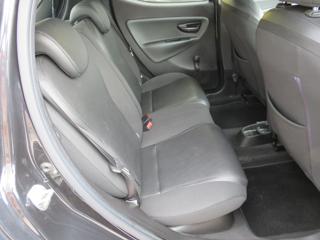 LANCIA Ypsilon usata, con Park Distance Control