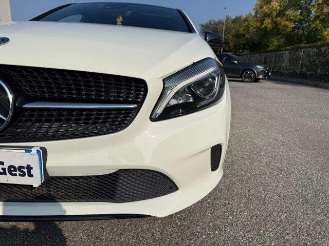 MERCEDES-BENZ A 180 usata, con Leve al volante