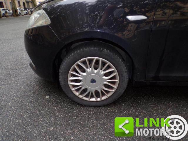 LANCIA Ypsilon usata, con Volante in pelle