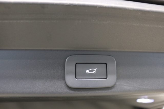 LAND ROVER Range Rover Sport usata, con Servosterzo