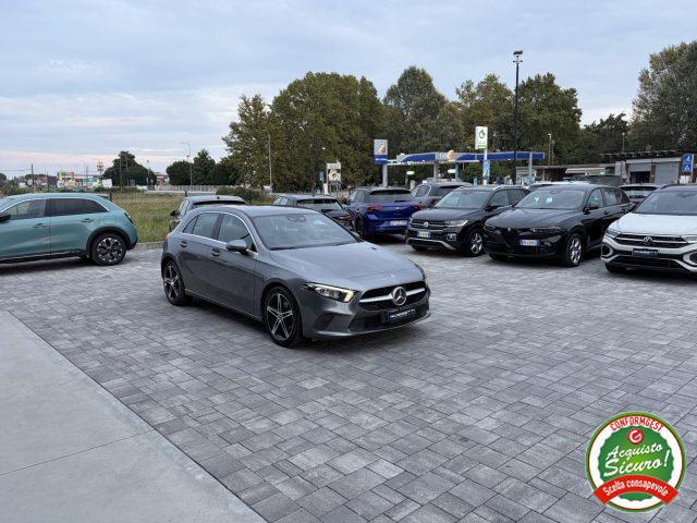 MERCEDES-BENZ A 180 usata, con Alzacristalli elettrici
