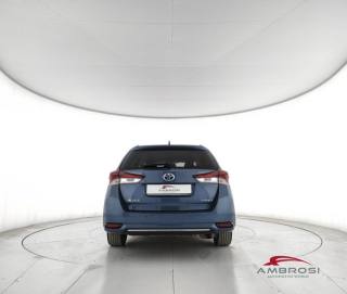 TOYOTA Auris usata 5