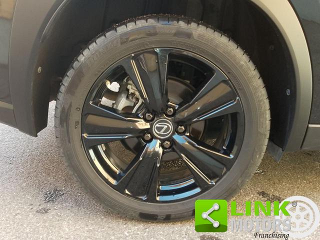 LEXUS UX 250h usata, con ESP